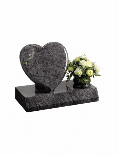 The stunning rounded edges of the heart are complemented by a highly polished rose bowl vase.