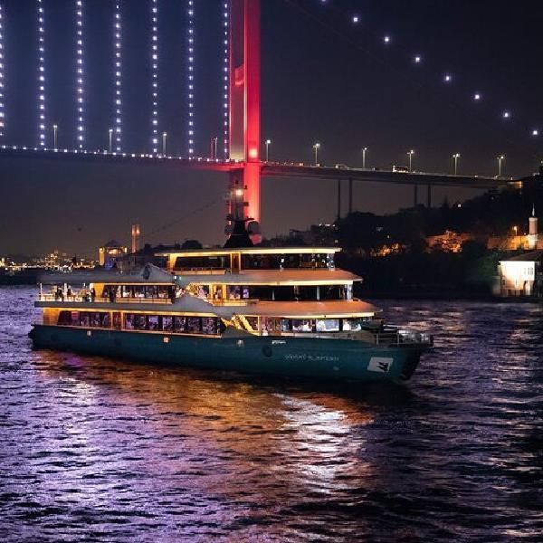 Bosphorus Dinner Cruise with Turkish Dance Show