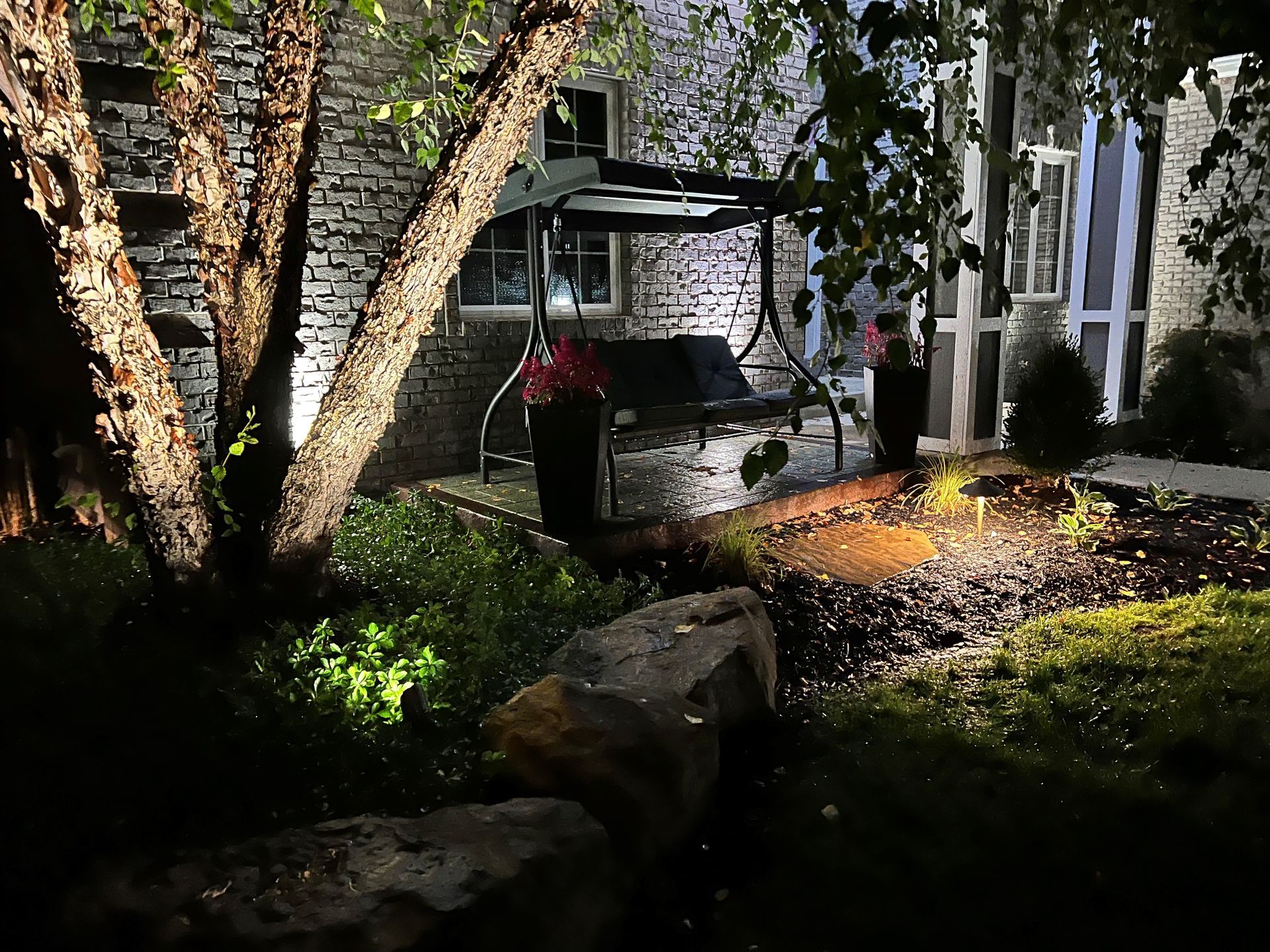 Top landscape lighting installation in Northeast Indiana