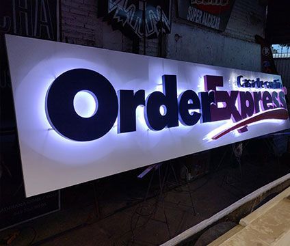 ANUNCIOS LUMINOSOS CBR