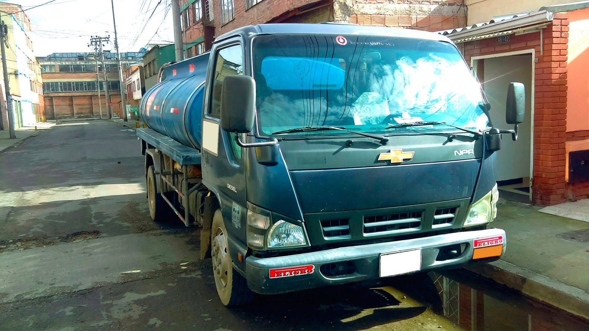 Procombustibles - Servicios de distribución de gasolina