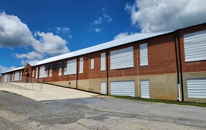 Exterior self storage units, drive up