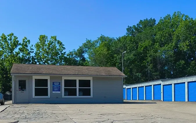 Front of Facility & Sign