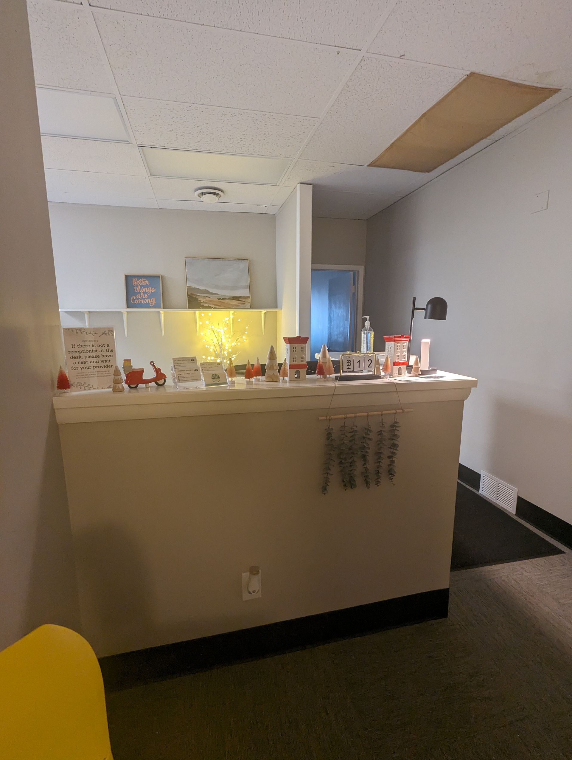 Image of front desk at Ott Counseling