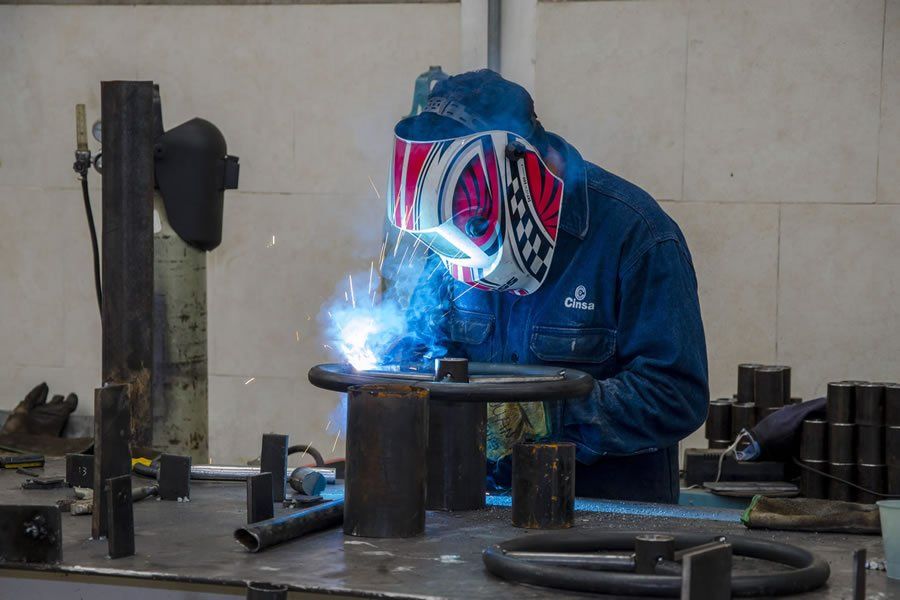 instalación de los prefabricados para los Bunkers