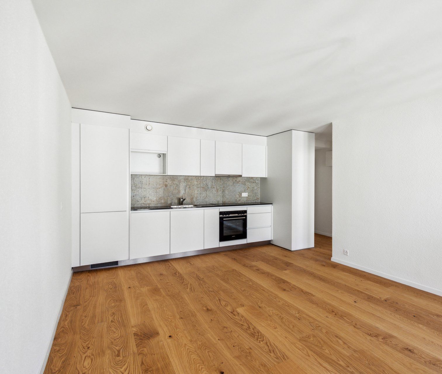 Bel'Immo Immobilier SA Genève pose de parquet et travaux de peinture