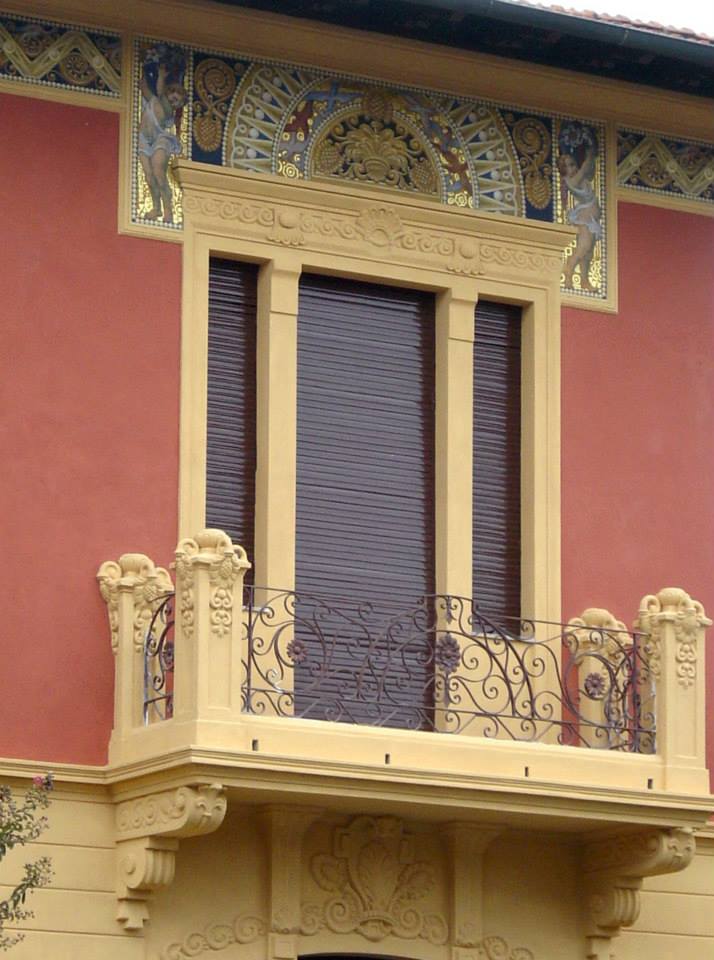 palazzo dal grande valore artistico dopo rifacimento prospetto