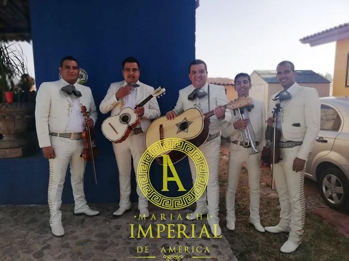 MARIACHI IMPERIAL DE AMÉRICA 