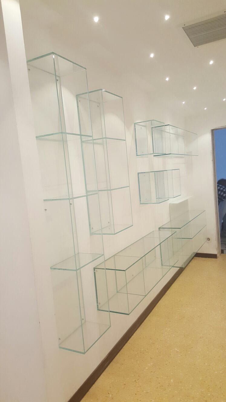 scaffalature e arredamenti in vetro a Reggio nell'Emilia