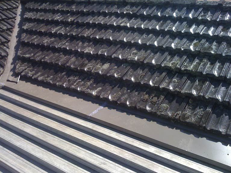 Old brown roof | Dandenong, VIC | Roofplus