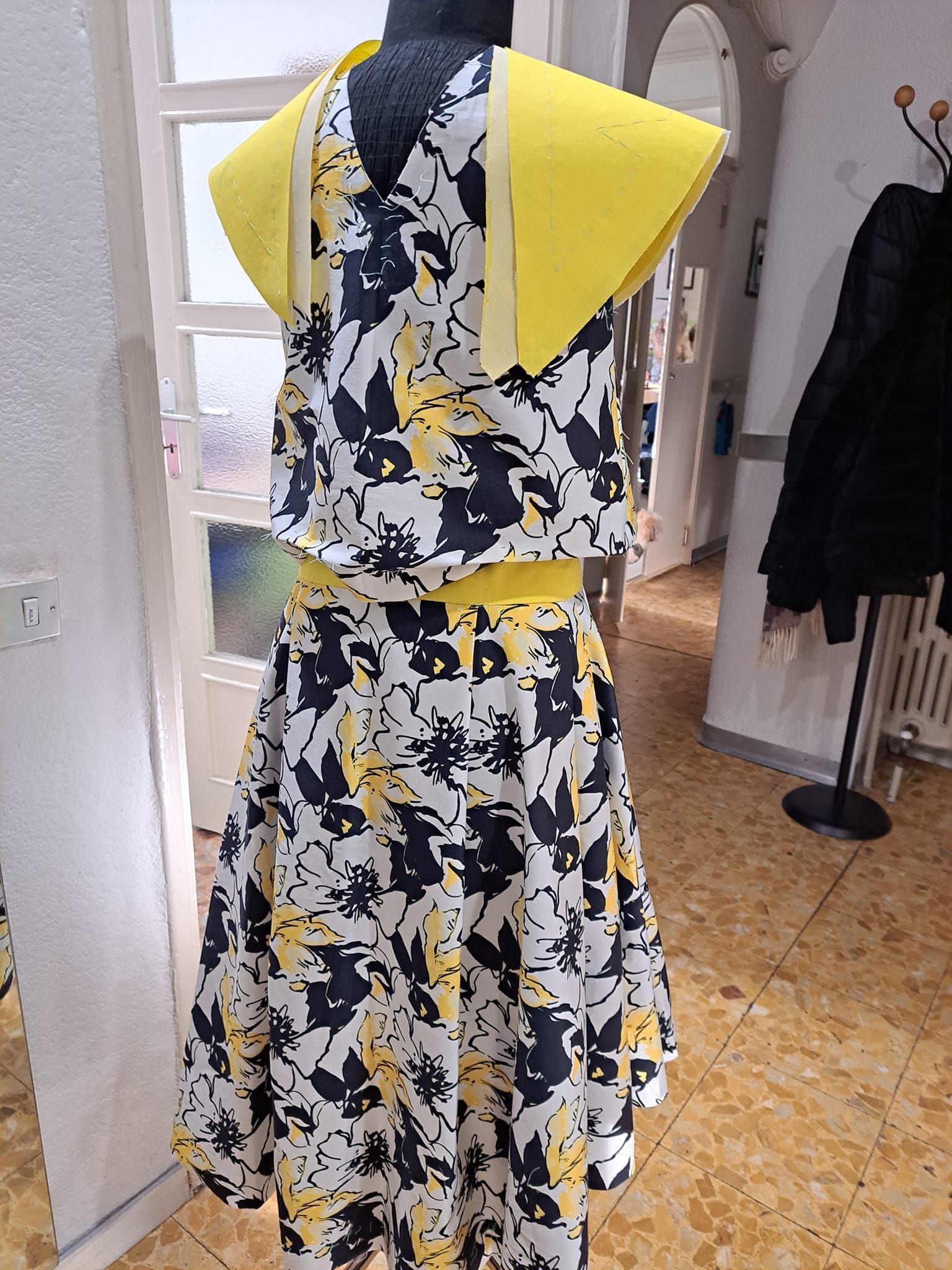 vestito su manichino