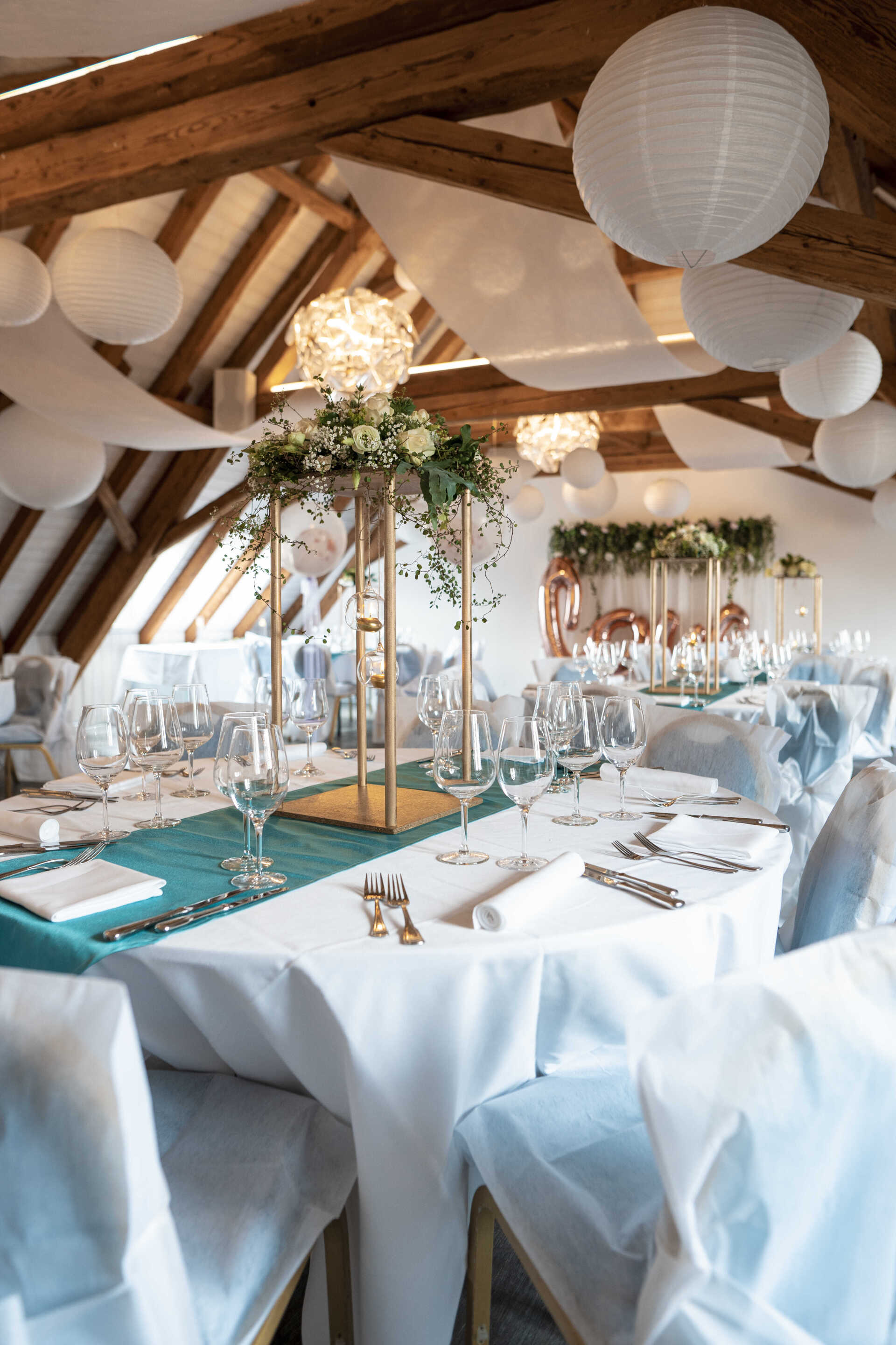 Salle décorée pour un mariage Avenches
