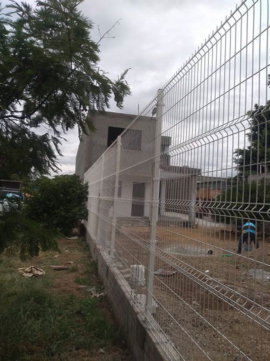 CERCAS Y MALLAS DEL VALLE