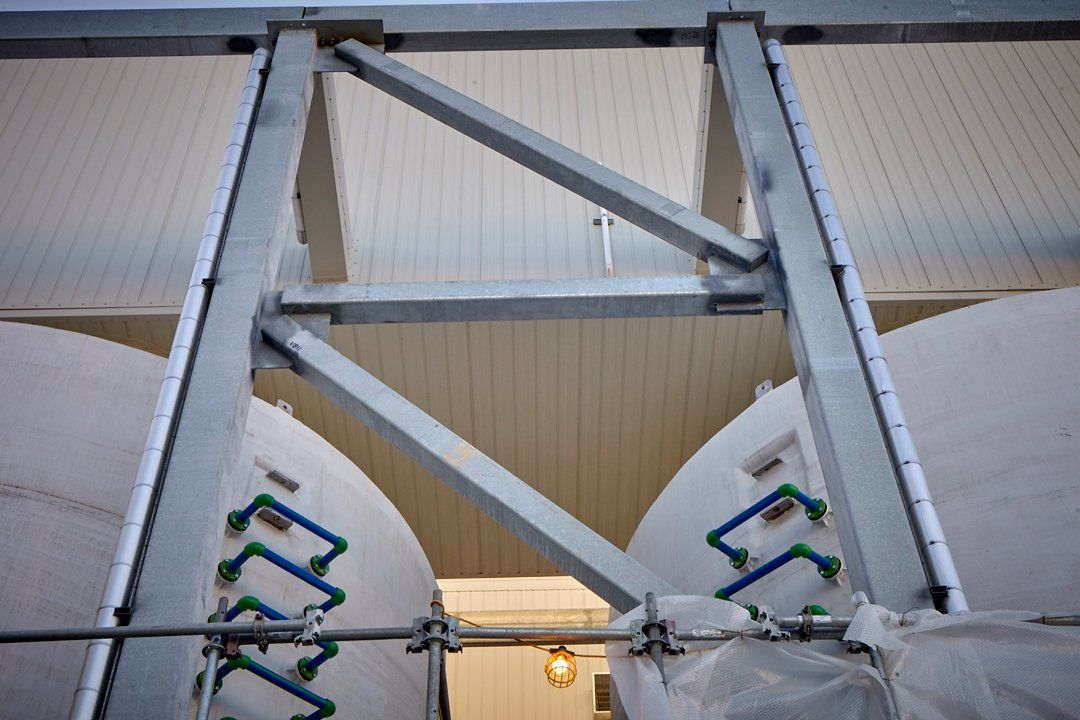 Metal Post ─ Milwaukee, WI ─ Kotze Construction Co., Inc.