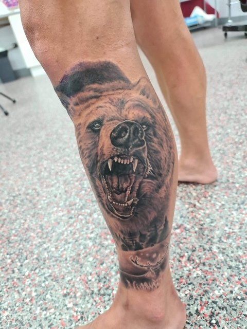 Grizzly Bear Tattoo on Leg - Tattoo Studio in Kawana, QLD