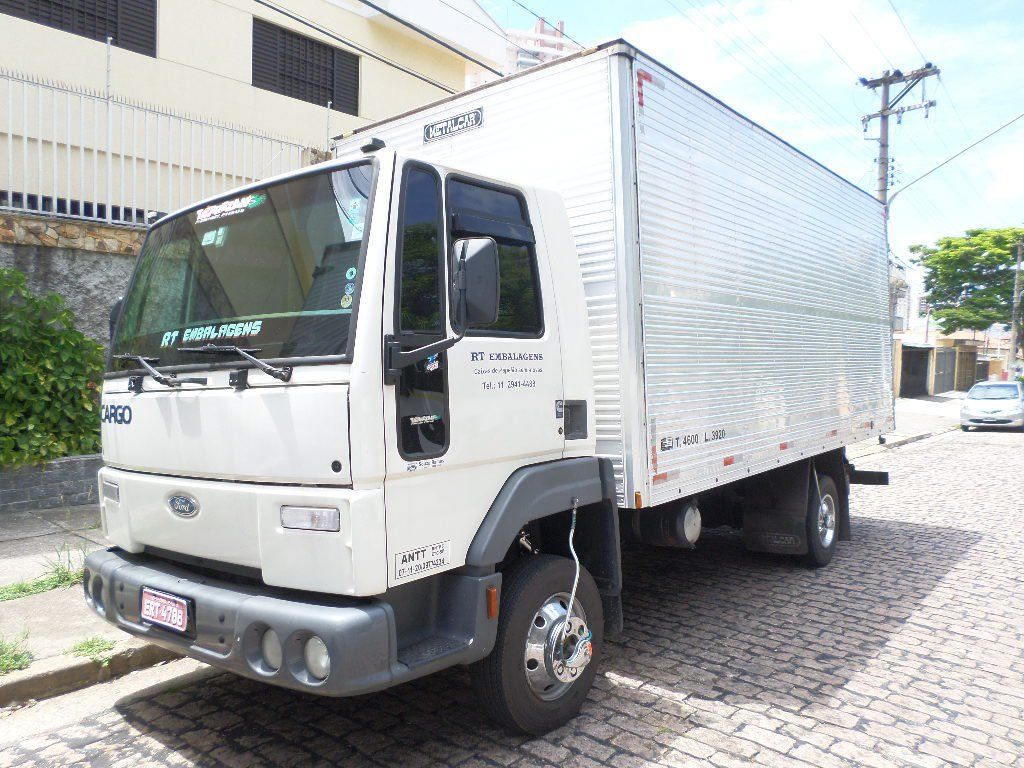 Caminhão de Transporte - RT Embalagens
