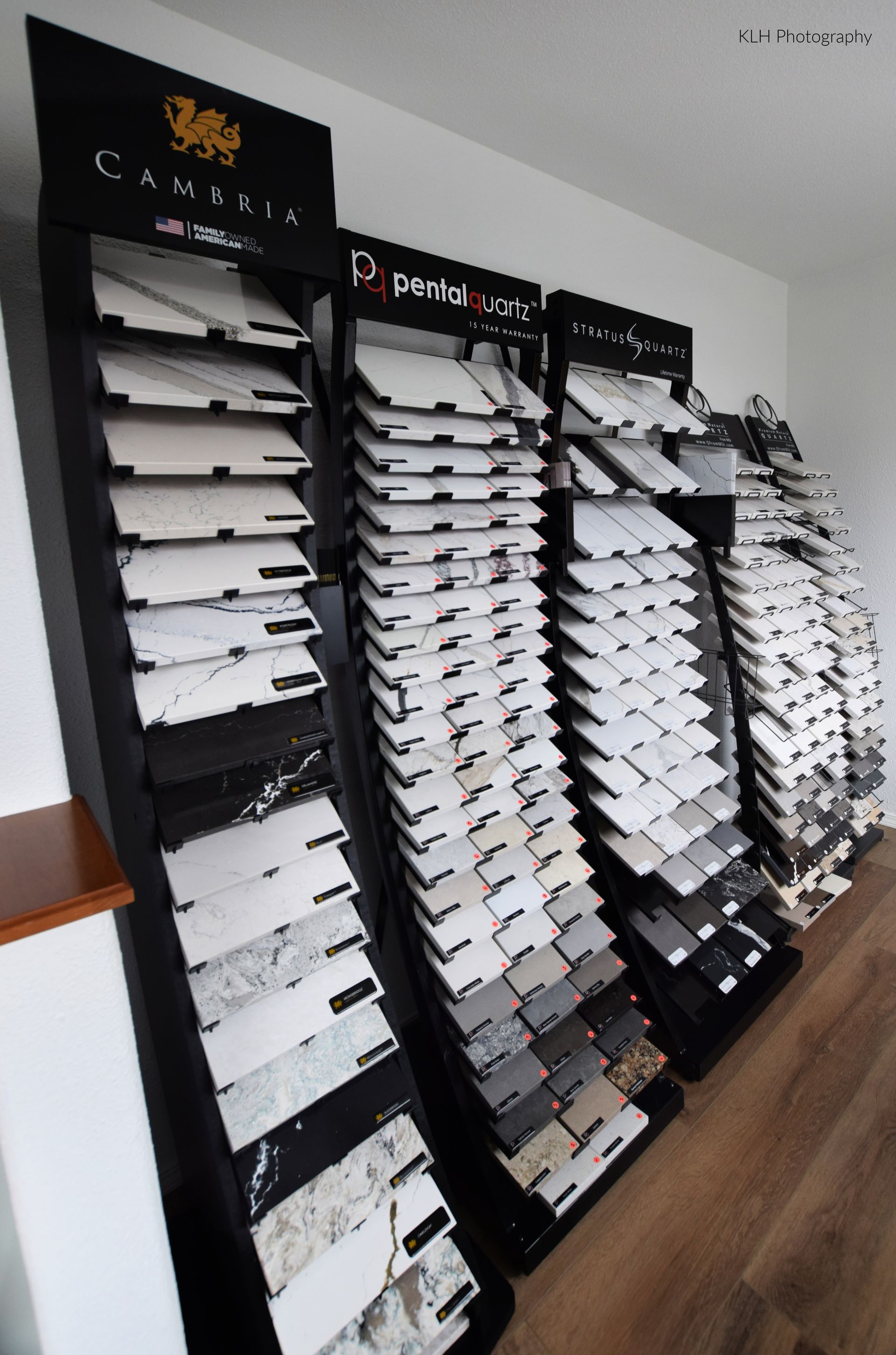 A showroom filled with lots of different types of tiles.