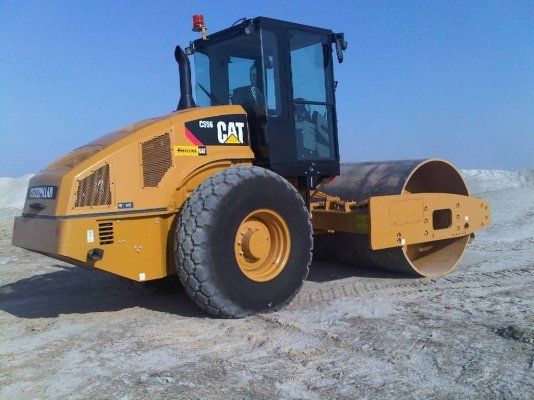 Rodillo CAT CS 56 10 t​