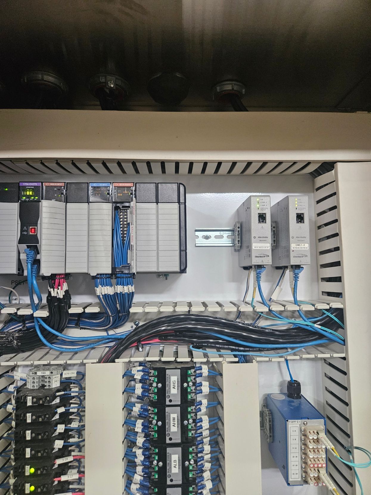 We understand it, and we do it well. Where the digital world meets the physical, we’re here to help solve your next challenge. From PLC programming and Building Automation Systems to network integration and instrumentation, Edwards Electric has your back with expert solutions tailored to your needs.