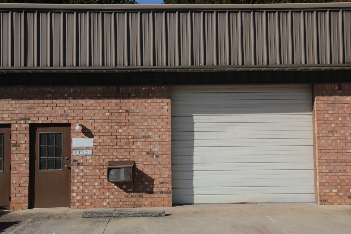 5505 Old Ellis Point, Roswell | Schroeder Enterprises