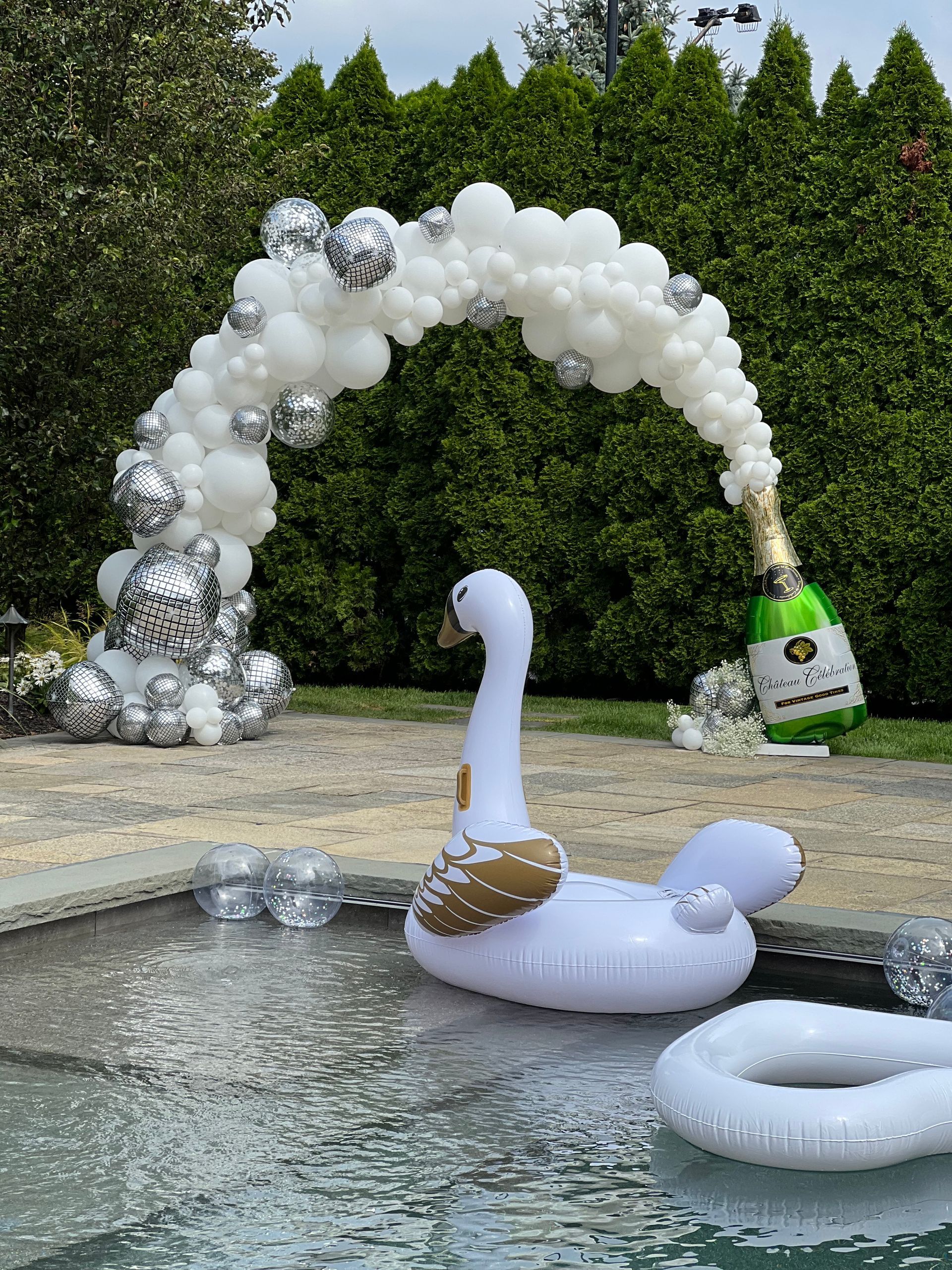 Professional Balloon Décor Westchester County NY Pop Stars Balloons