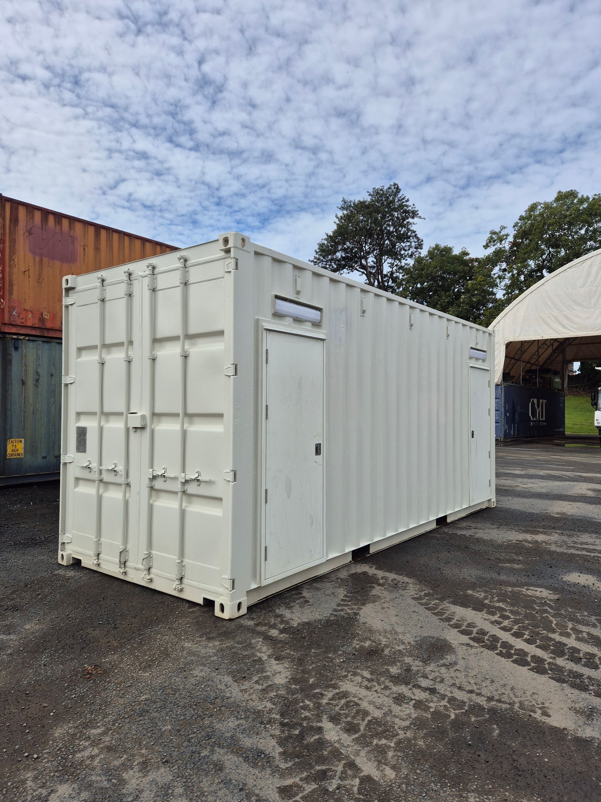 20ft Toilet Block