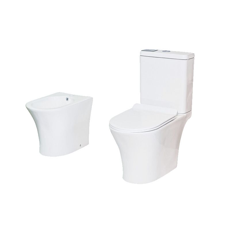 Conjunto de inodoro y bidé blanco. El inodoro incluye tanque, asiento y base. El bidé incluye taza.