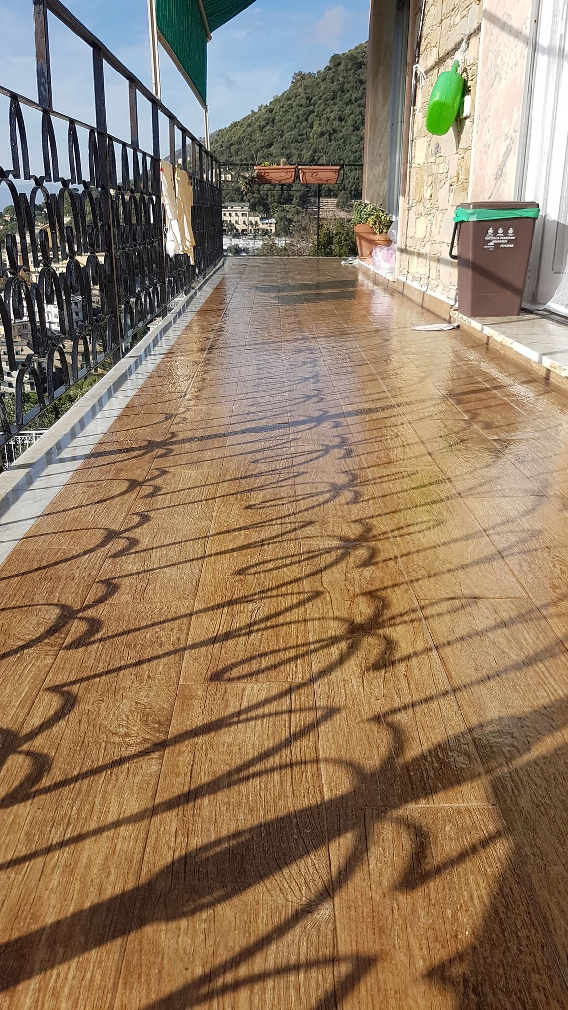 balcone con pavimento ristrutturato