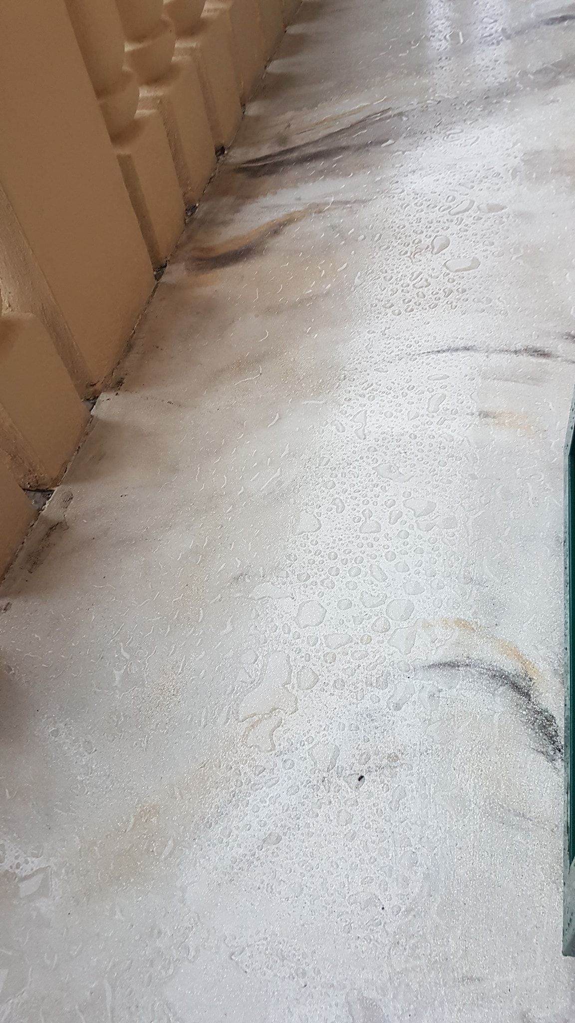 resina pavimentazione in marmo