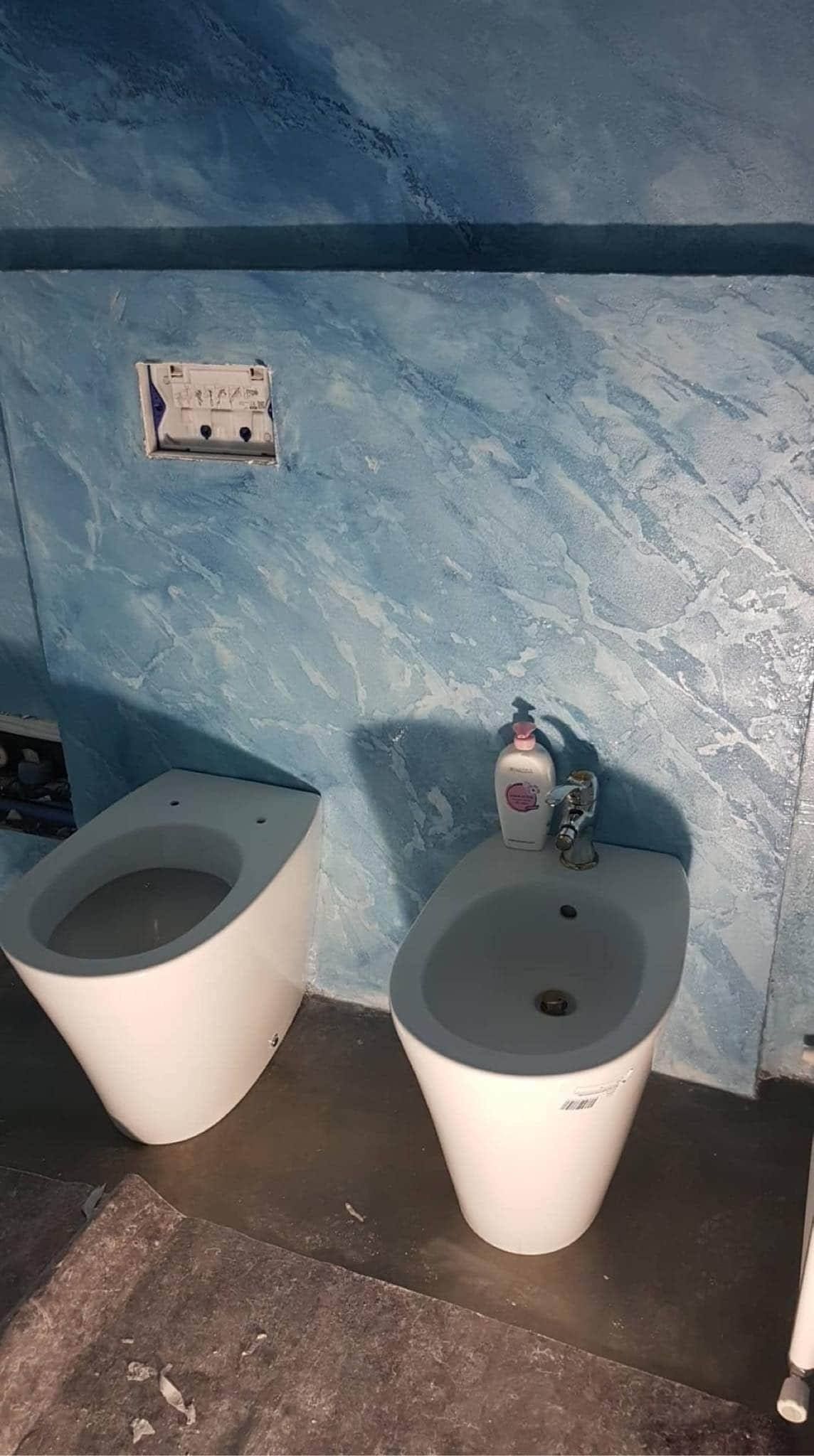 parete bagno in microcemento