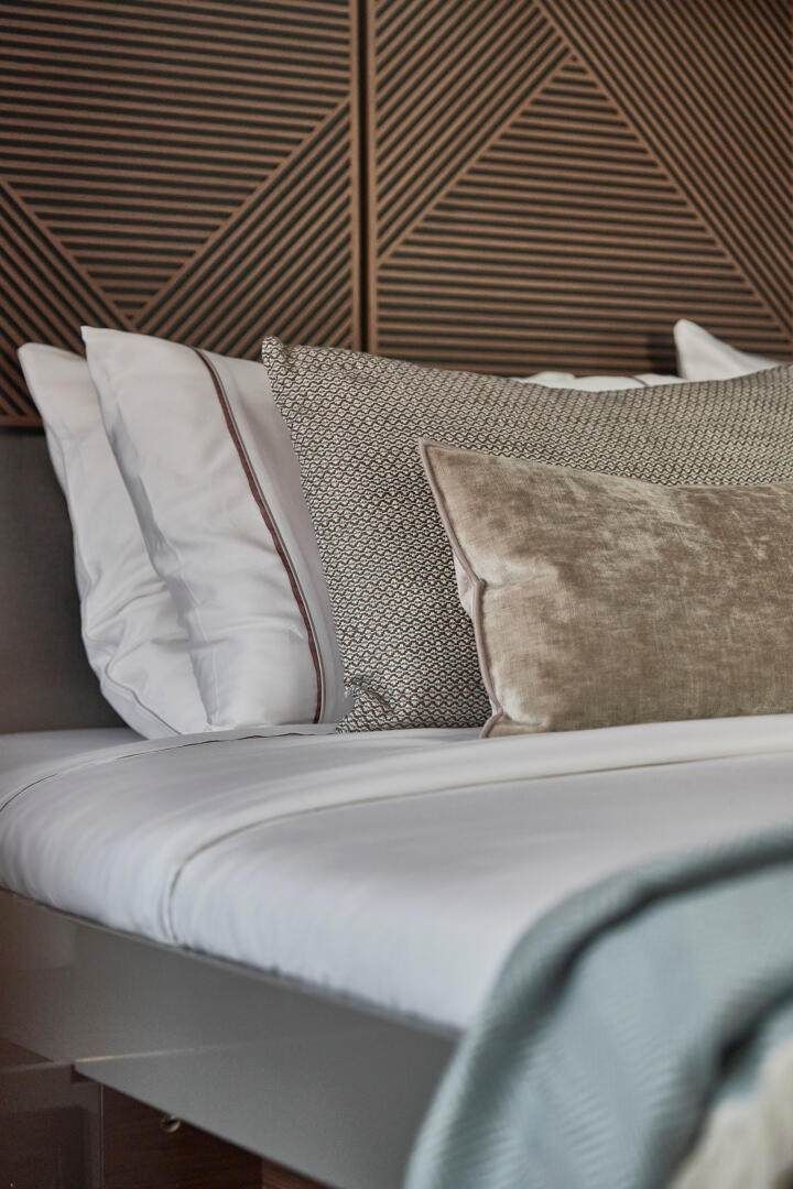 Business on a Boat - with Chris Paddey. Strategy. Creativity. Impact.