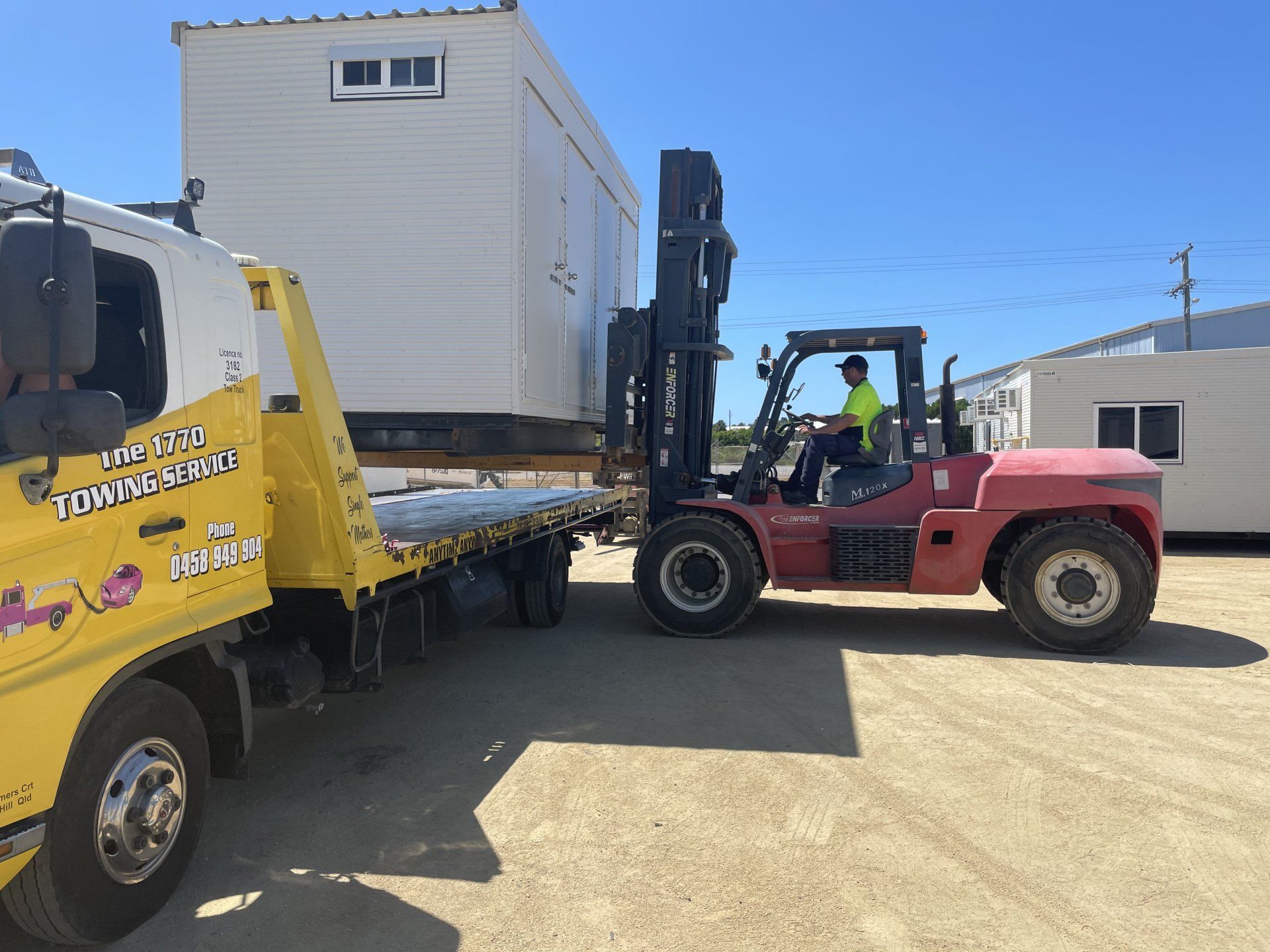 Fork Lift Lifting Portable Room - Agnes Water - The 1770 Towing Service