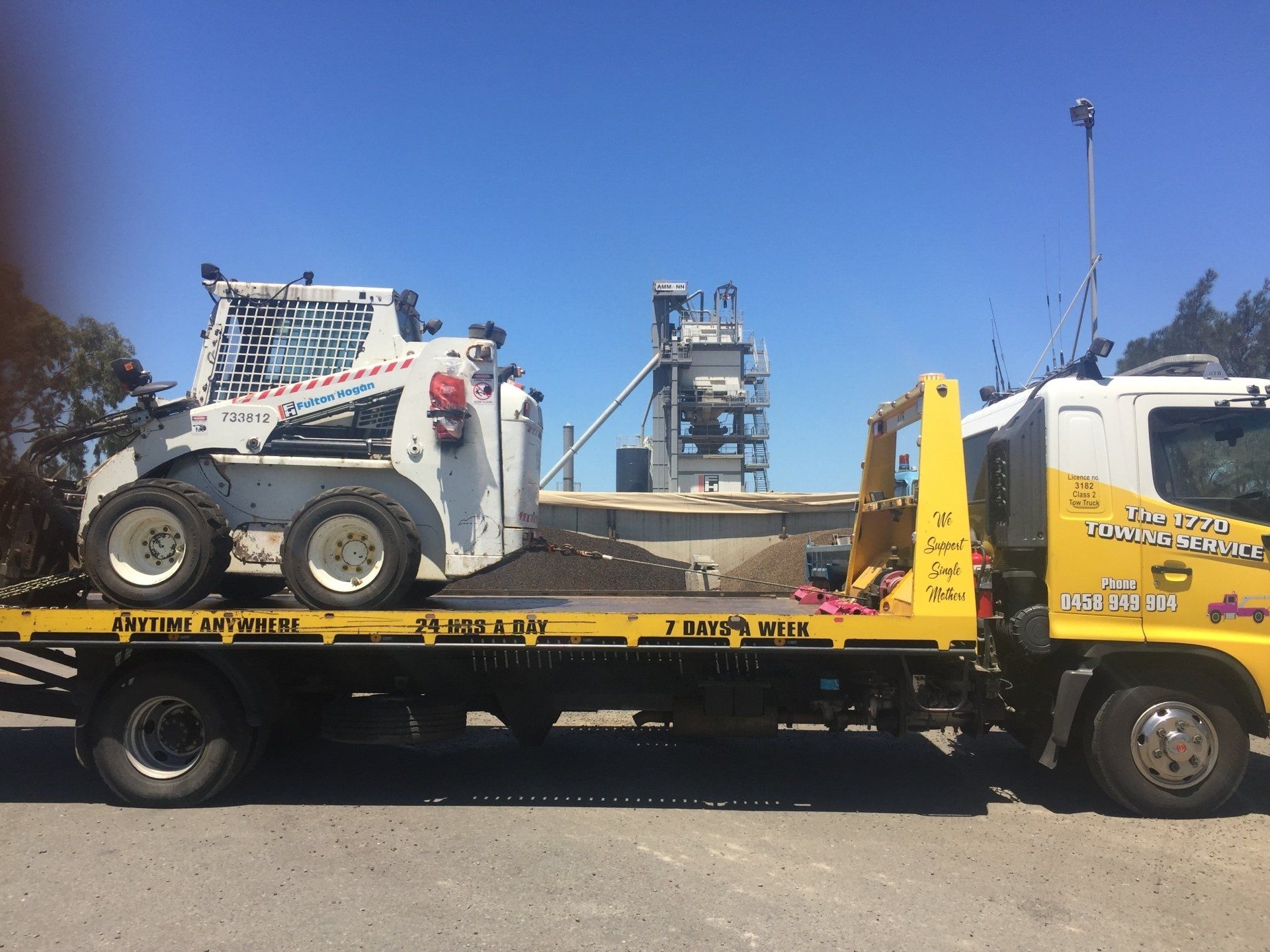 White Fork Lift - Agnes Water - The 1770 Towing Service