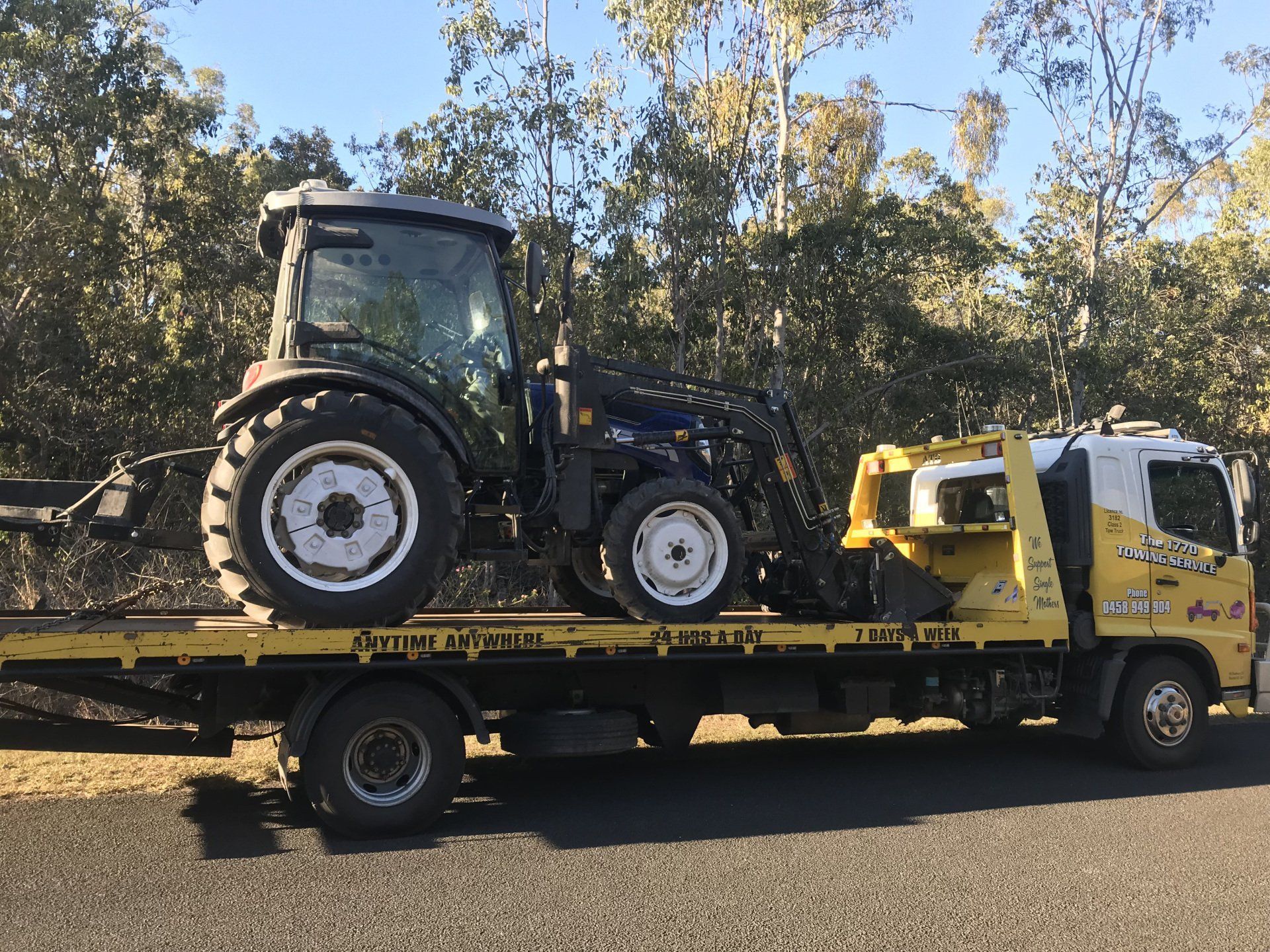 Black Tractor - Agnes Water - The 1770 Towing Service