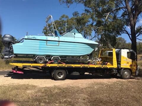 Old Boat - Agnes Water - The 1770 Towing Service
