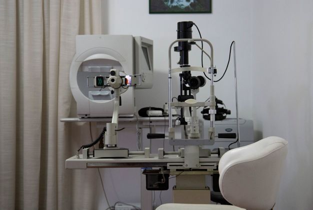 Macchinari di oftalmologia