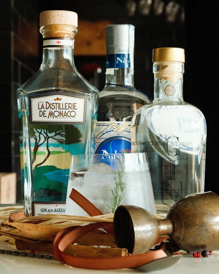 Bottiglie di distillato