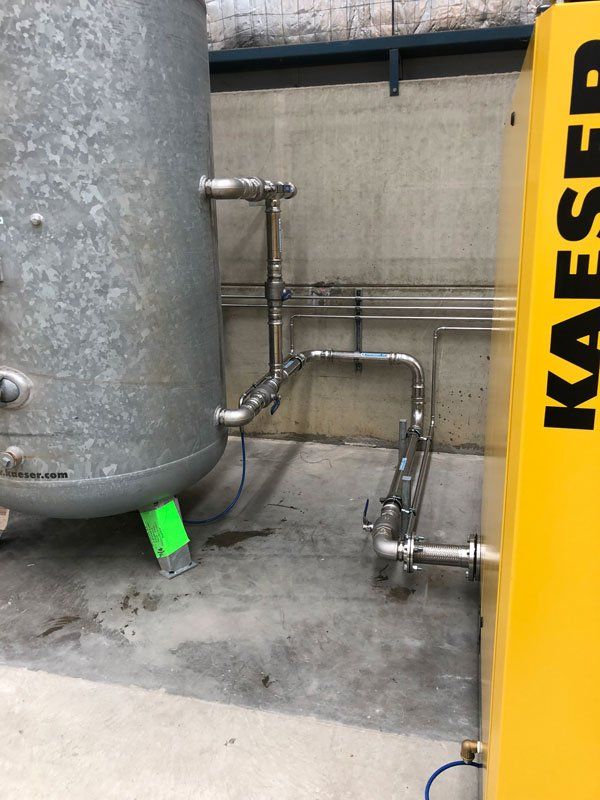 FCE_Kaiser-compressor-install_stainless-pipework_2.jpg