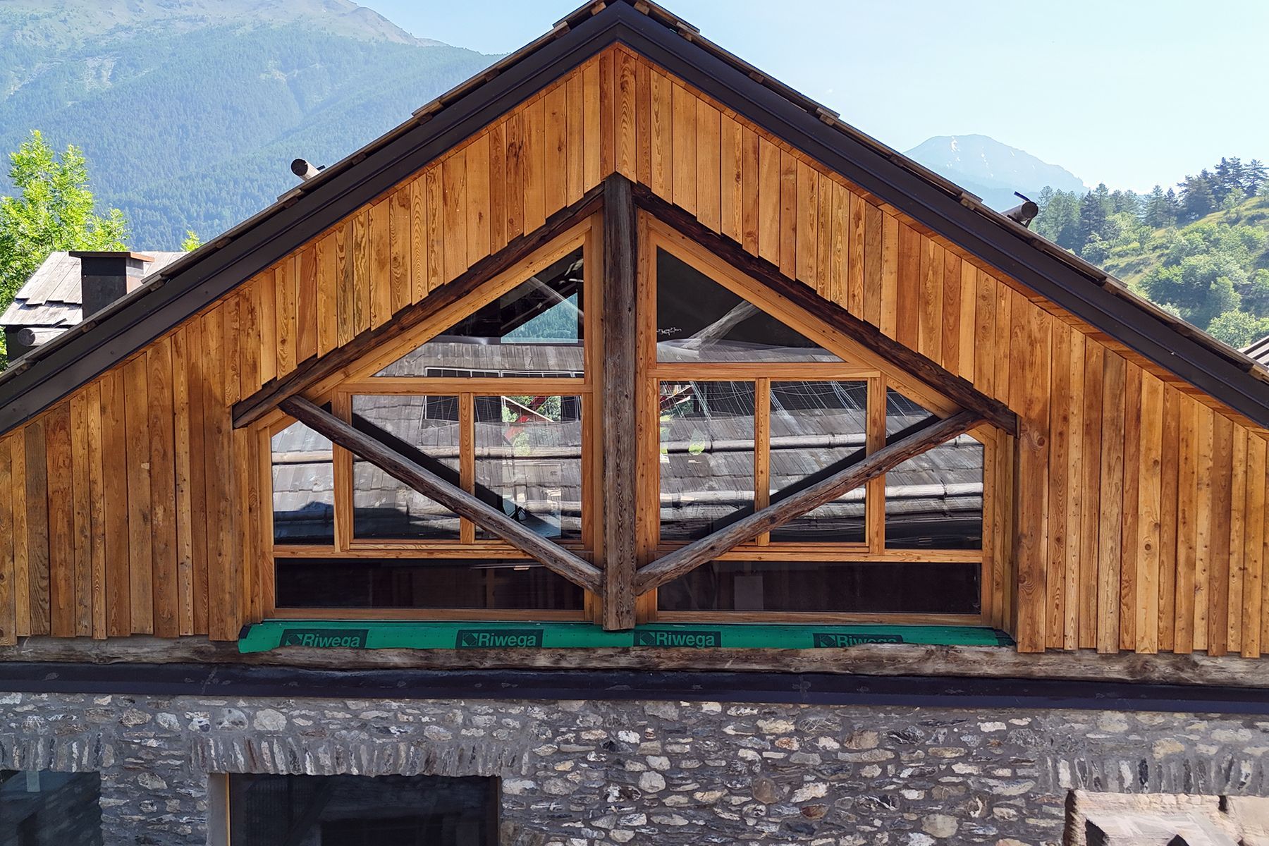 serramenti in legno Negro, Biella