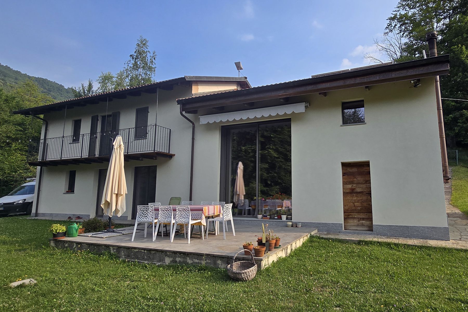 serramenti in legno Negro, Biella