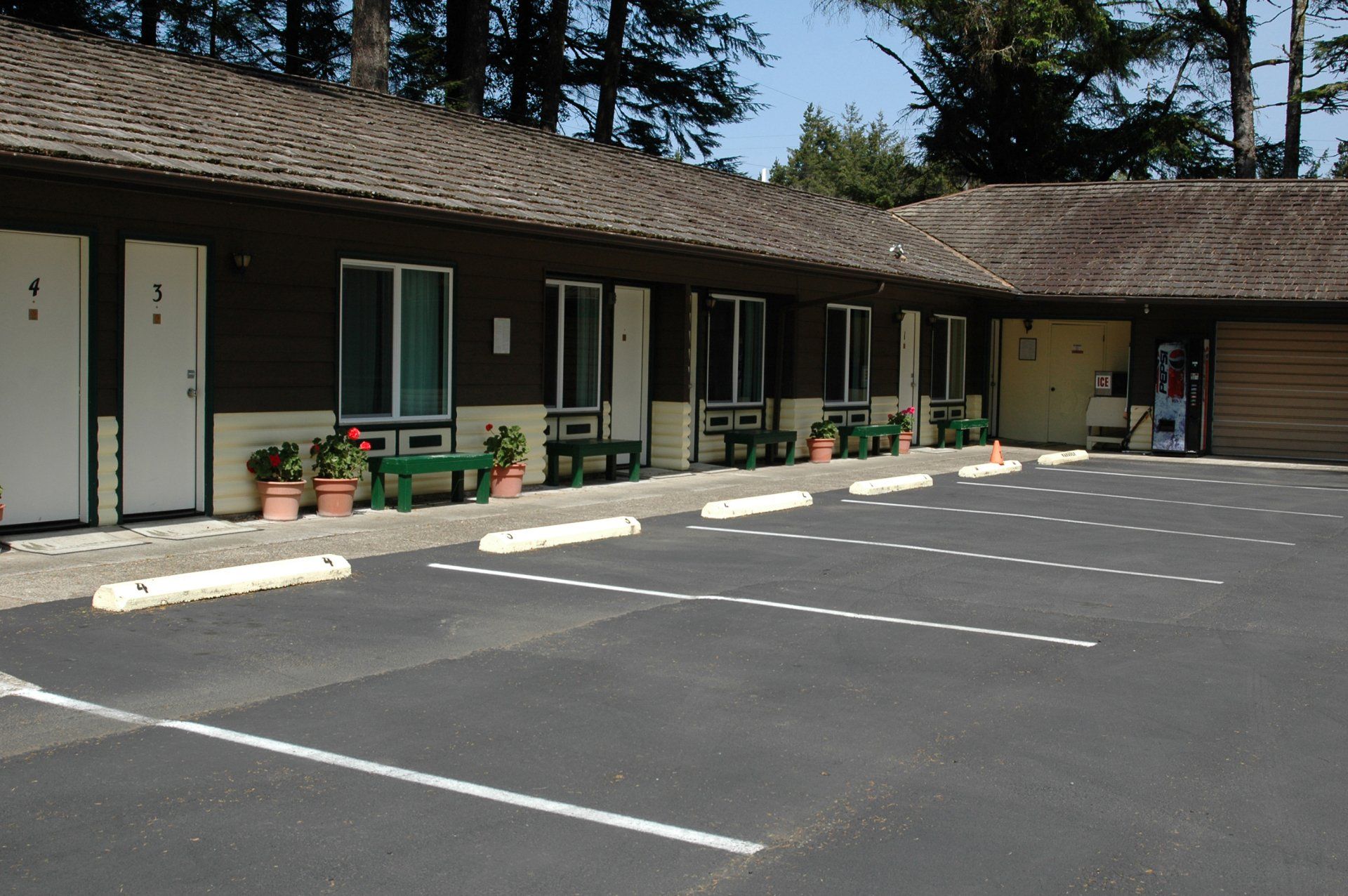Park Motel and Cabins - Exterior - Florence, Oregon