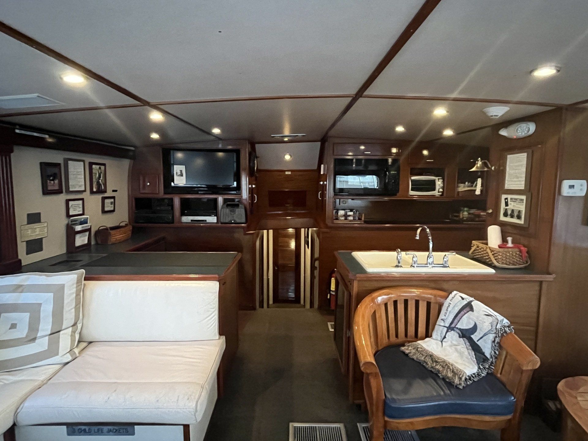 Fishing Destin, FL | Destin Harbor | Charter Boat Relentless | www.charterboatrelentless.com | A Luxury Charter Boat at Everyday Rates | 65' x 20' | 