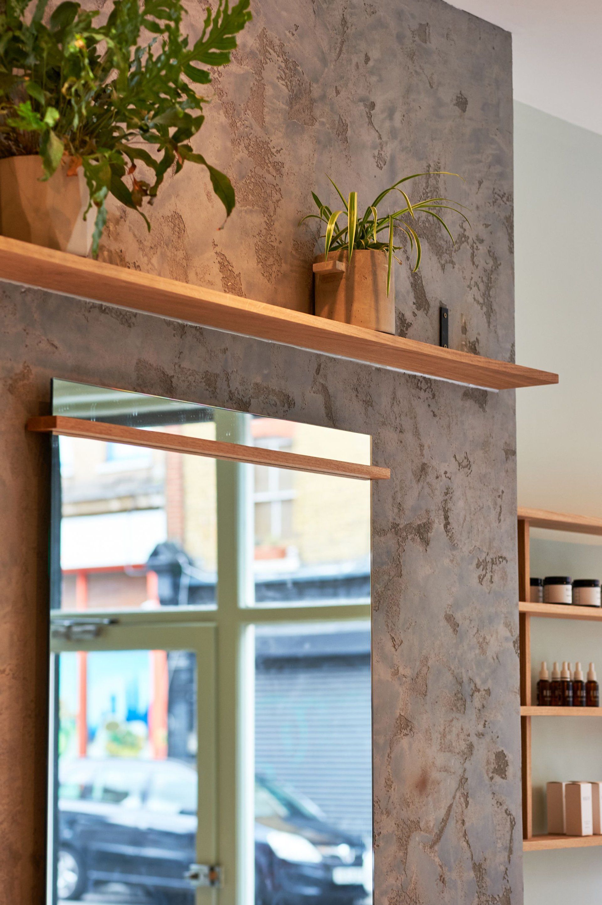 Hewston's Hair Salon 5