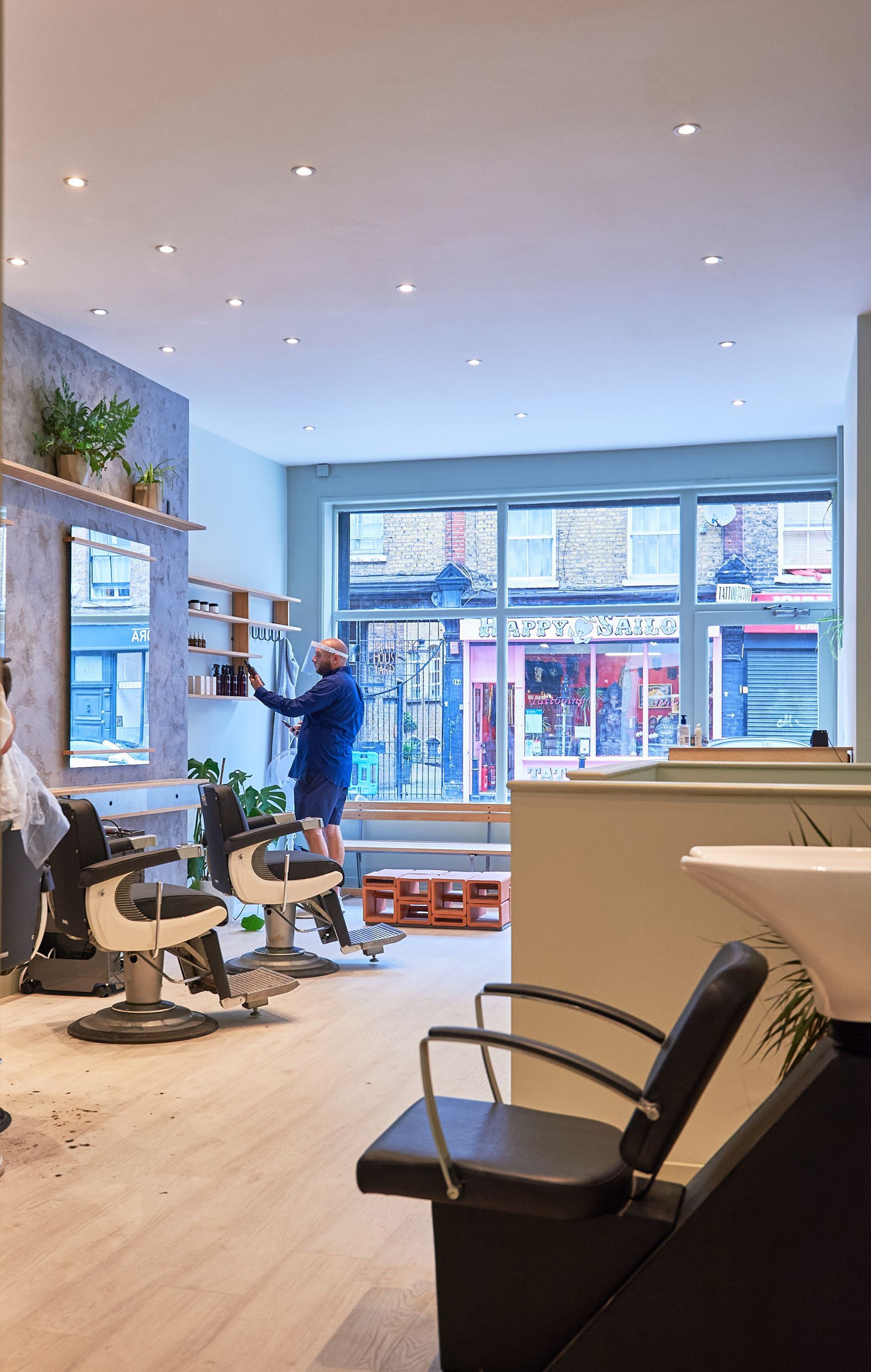 Hewston's Hair Salon 9