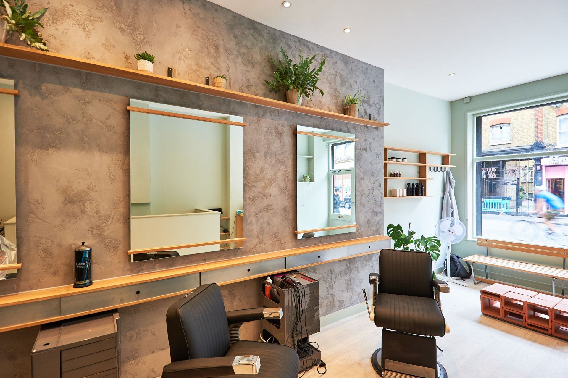 Hewston’s Hair Salon