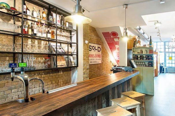 Androuet fit-out bar 2