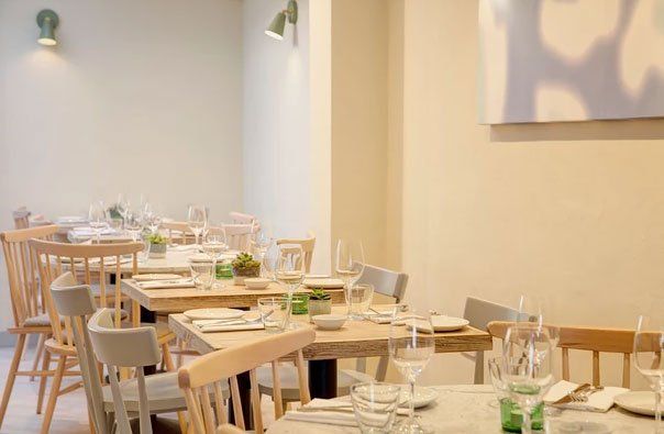 Lorne fit-out refurbishment dining area 1