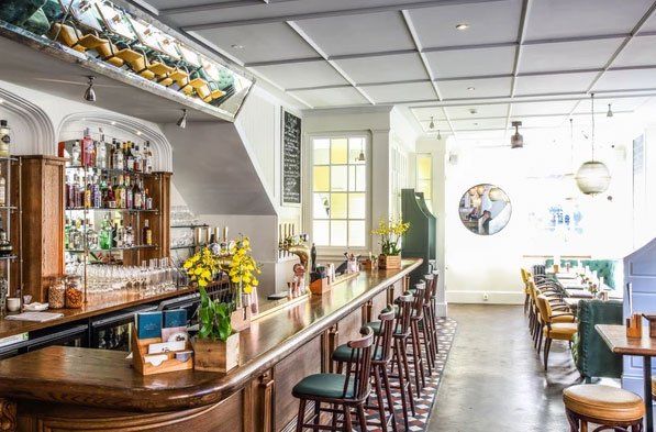 The Alfred Tennyson shopfront 3