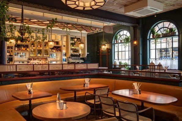 Blixen bar dining area 2