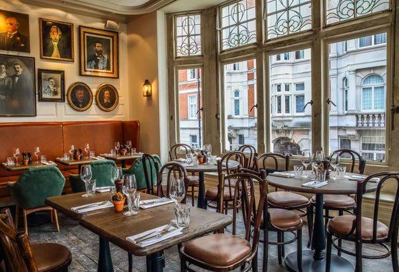 The Coach Makers fit-out refurbishment dining room 3